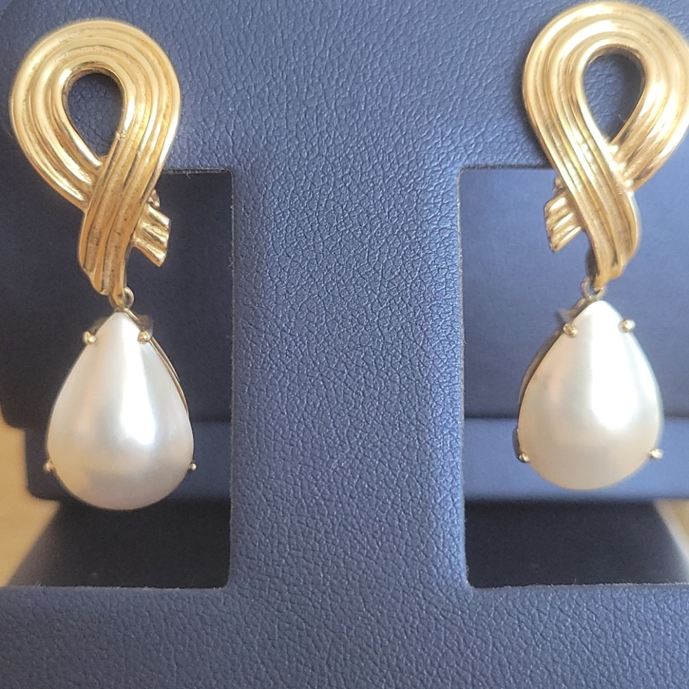 Mabe Pearl 14kt Gold Earrings